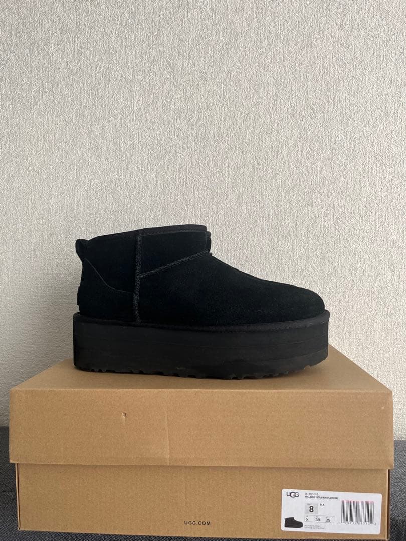 UGG ブラック ウルトラミニ　プラットフォーム　厚底　ムートンブーツ 25cm