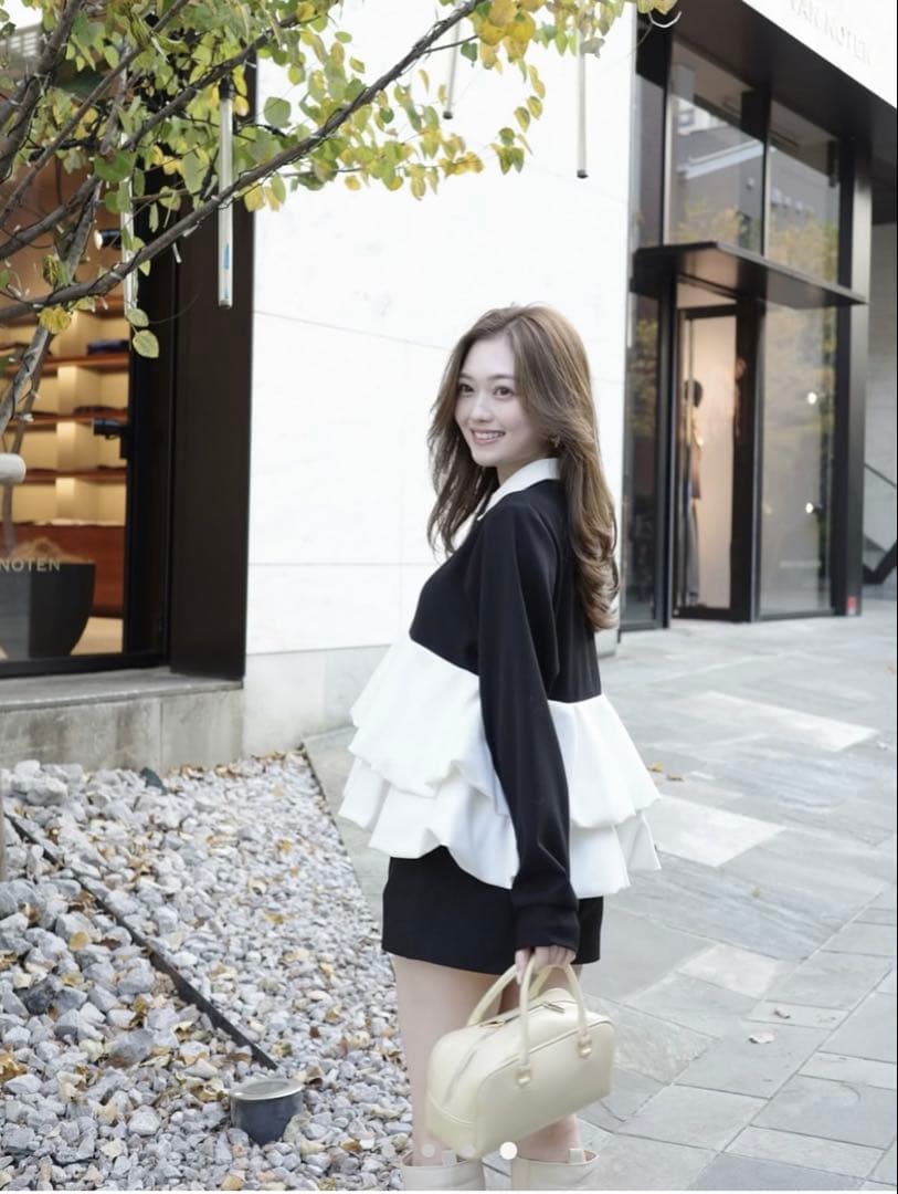 【新品タグ付き】THE TOE Hydra Peplum tops S サイズ