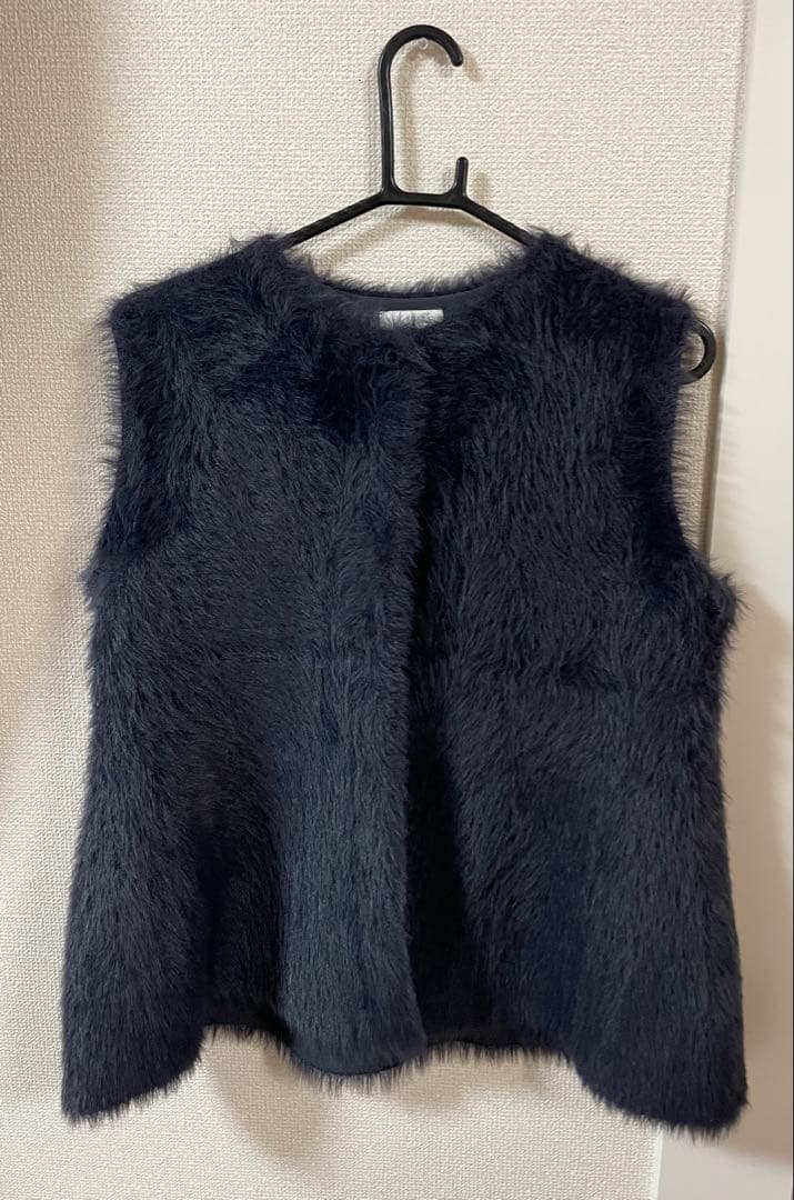 【3983】完売品 Ballsey フェザーヤーンぺプラムベスト S