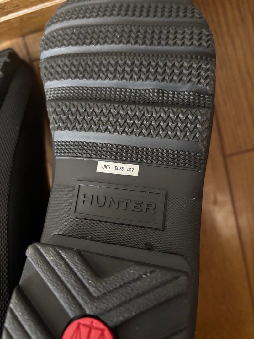 新品、未履用！！HUNTER レディースオリジナルチェルシーブーツ　黒