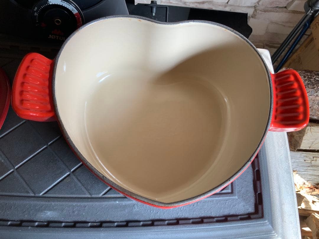 ル・クルーゼ ココット・ダムール ハート型鍋 2.0L チェリーレッド