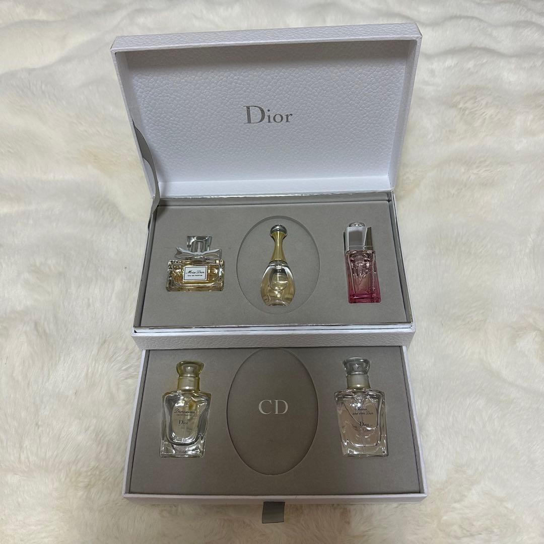 Dior ミニ香水5本セット 専用ボックス入り