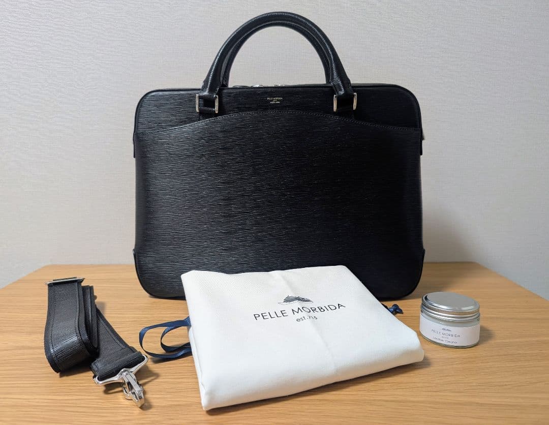 ペッレモルビダ キャピターノCA201 ブリーフバッグ(1室タイプ)クリーナー付