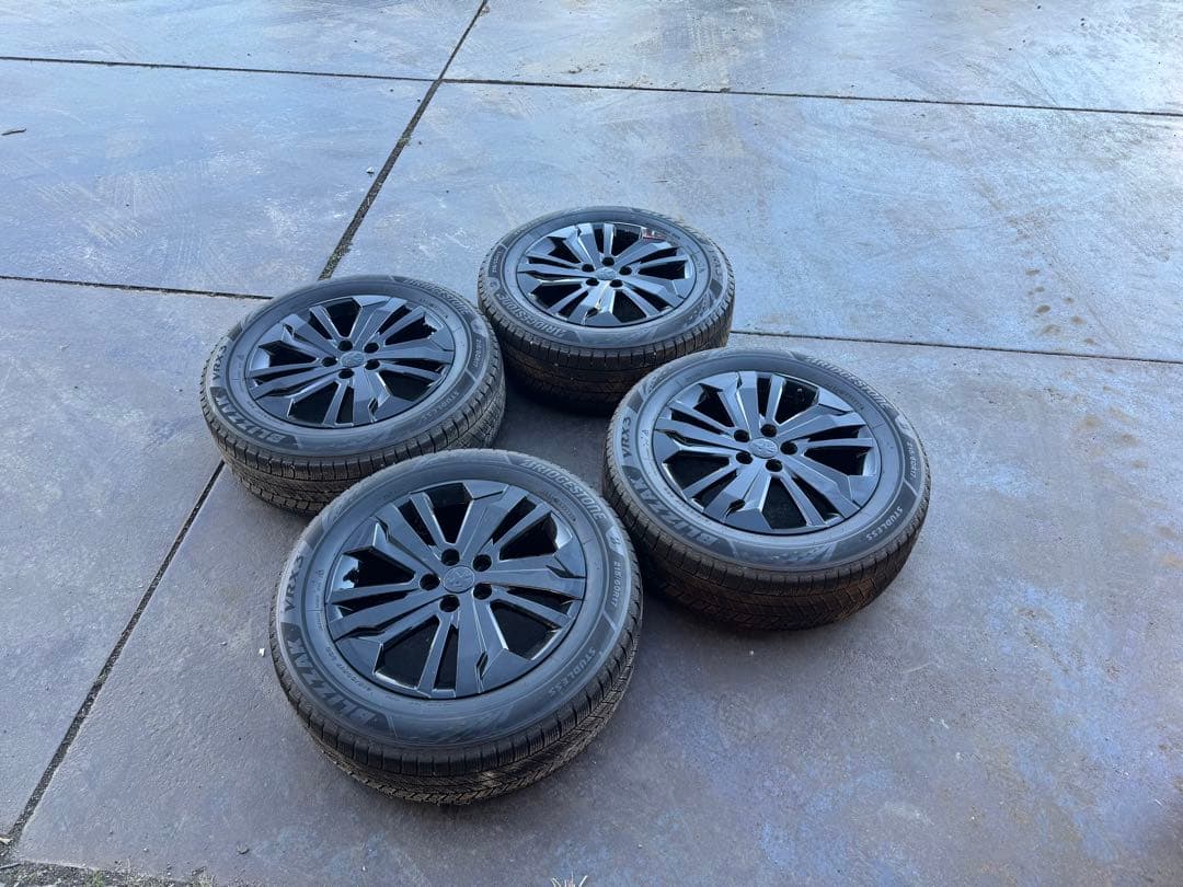 スタッドレス　ブリザックVRX3 2023 リフター　ベルランゴ　ドブロ