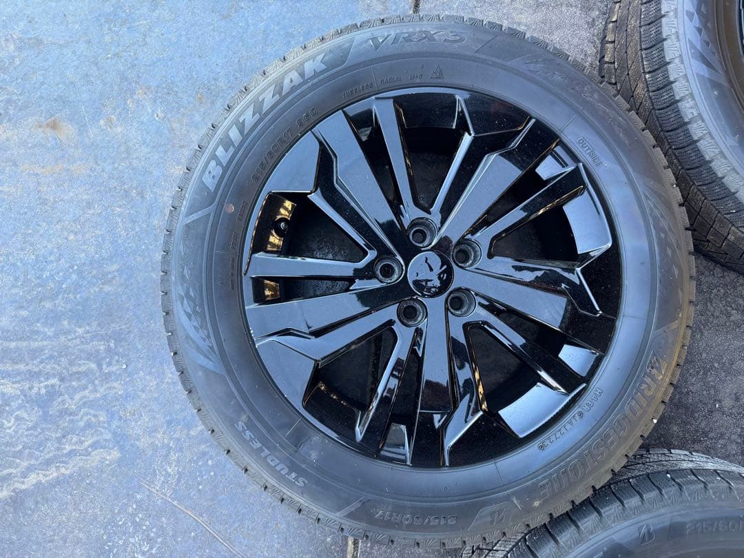 スタッドレス　ブリザックVRX3 2023 リフター　ベルランゴ　ドブロ