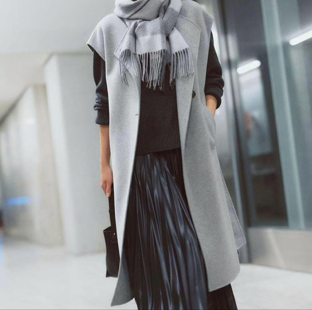 【美品】23区 ウールリバー ジレ　グレー