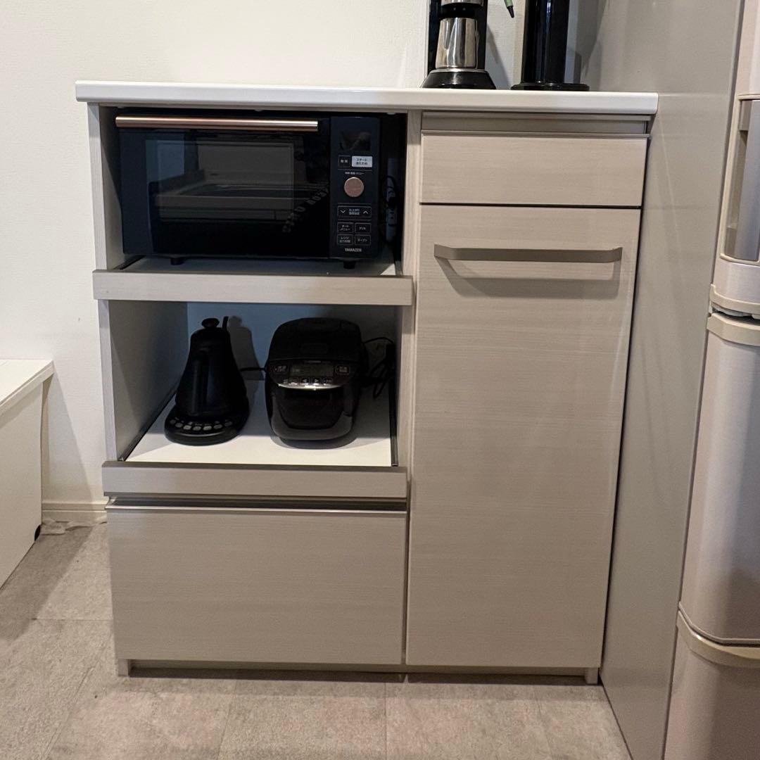 【現地引き渡し】モイス　キッチンボード　食器棚　レンジ台