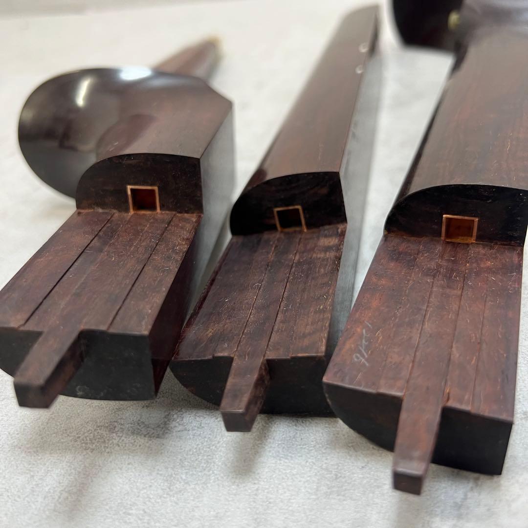 トチ多数　津軽三味線　子持ち綾杉胴　三つ折　紅木　金細　正寸　ジャンク　現状品