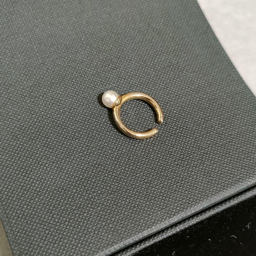 DIRT 100％ Natural Dirty パールイヤーカフ Toshiya