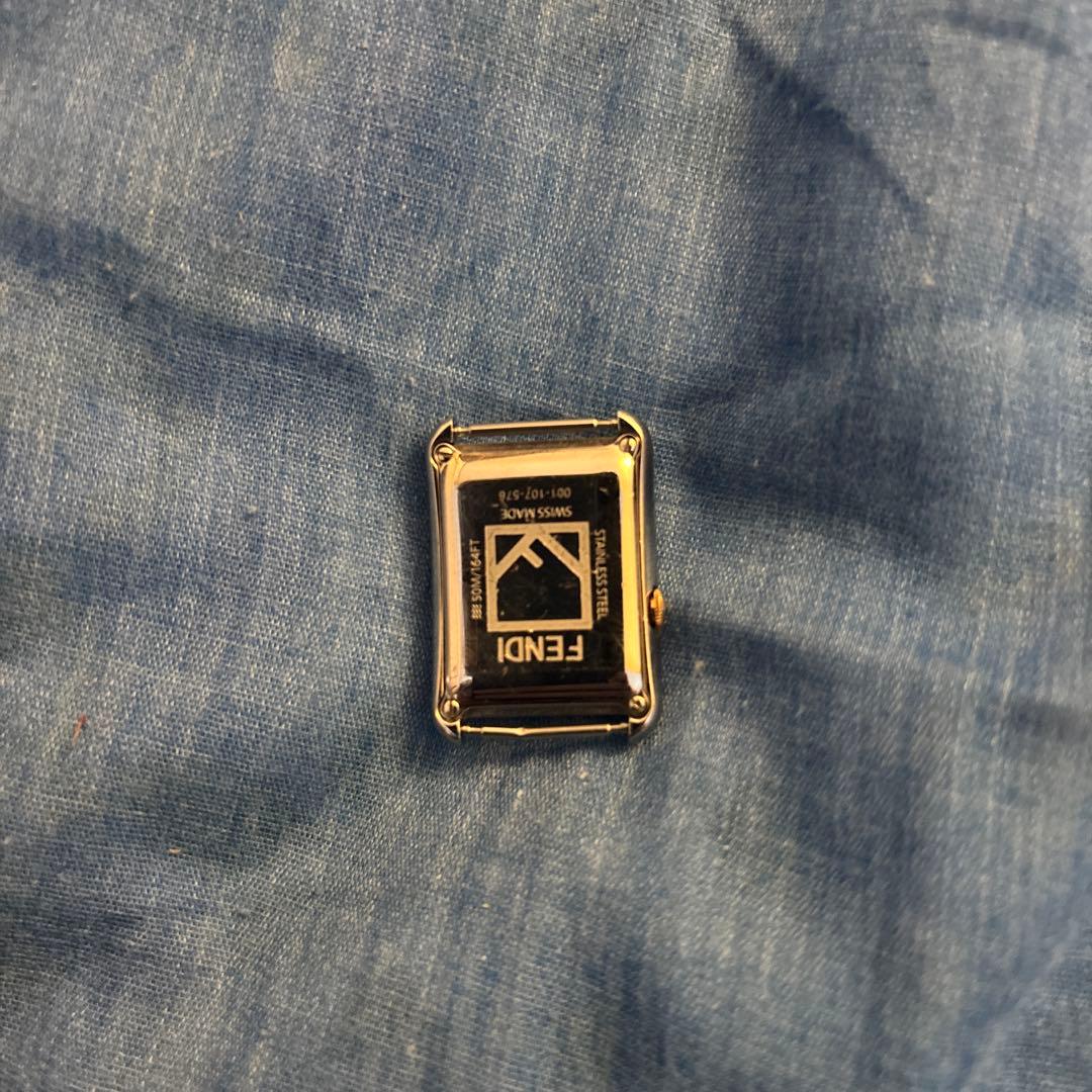 FENDI 時計 ゴールド ブラック 長方形