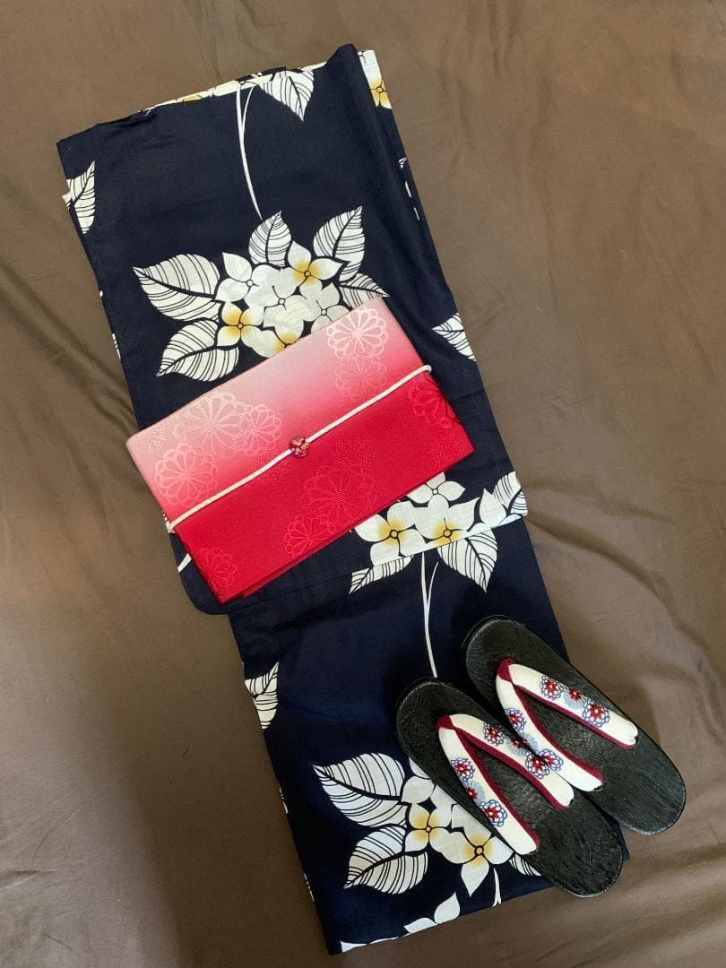 1枚目 画像 の帯と帯締め付き◆大人ゆかた◆品ある紫陽花（あじさい）紺浴衣◆