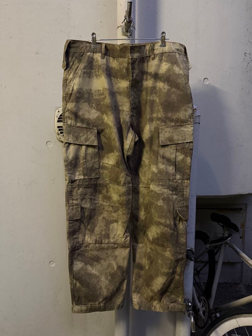 優里着用 古着 90s カモフラージュ　ミリタリー カーゴパンツ