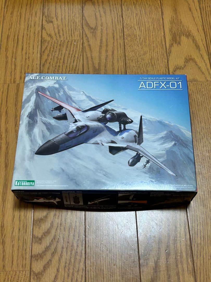 ACE COMBAT ADFX-01 1/144 プラモデル