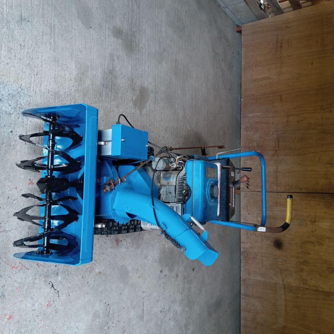 青色 イセキ除雪機 キャタピラ式