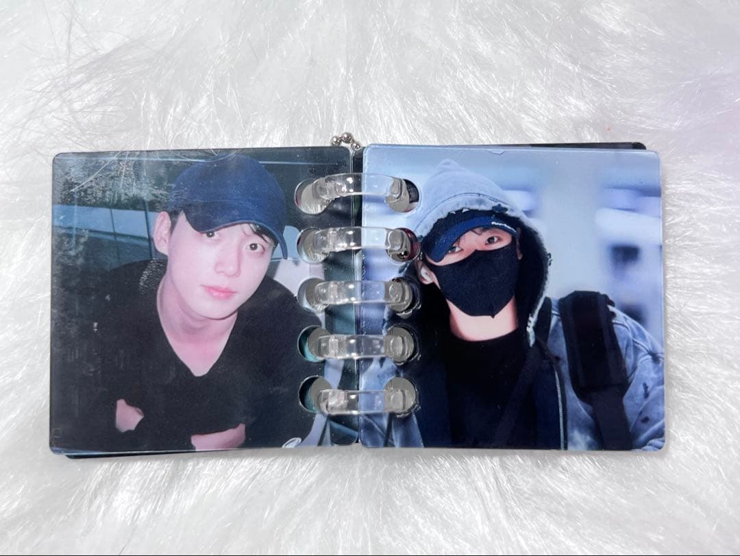 BTS jungkook グク　アクリルフォト　アルバムキーホルダー②