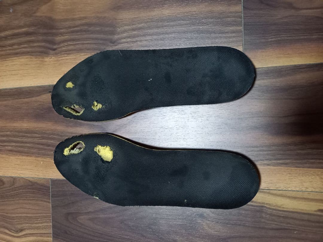 ミズノプロ　オーダースパイク　横浜DeNA　知野直人選手実使用