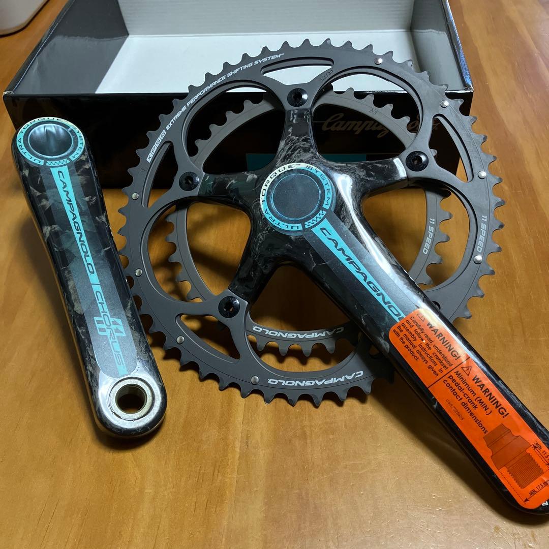 カンパニョーロのカーボンクランクセット　ウルトラトルク　コーラス11S