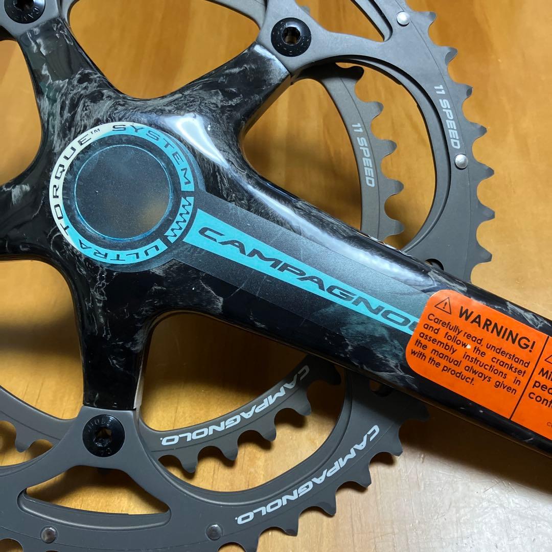 カンパニョーロのカーボンクランクセット　ウルトラトルク　コーラス11S
