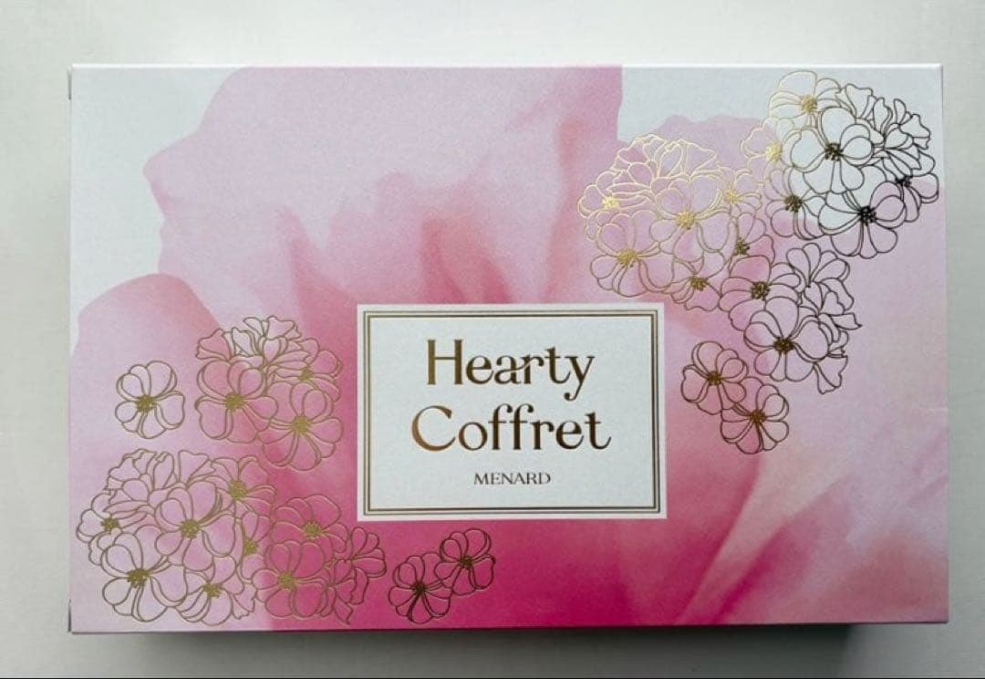【新品未使用】メナード　ハーティーコフレ　2025 クリスマス個数限定4点セット