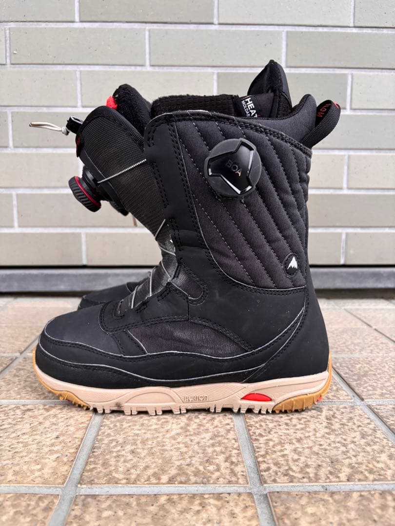 Burtonスノーボードブーツ 女性用 黒赤