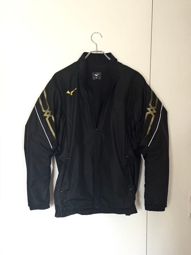 MIZUNOミズノ　トレーニングウェア上下セット　ブラック　ゴールド