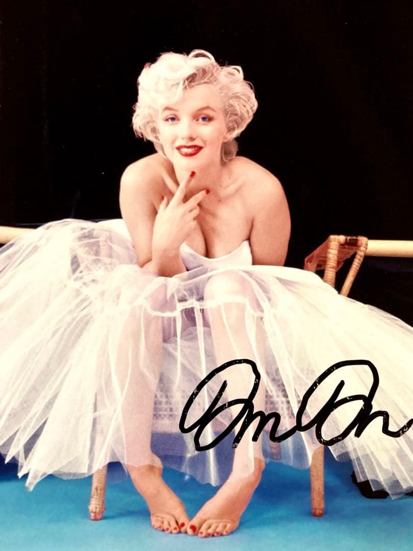マリリン・モンロー直筆サイン入り2Lサイズ写真…Marilyn Monroe
