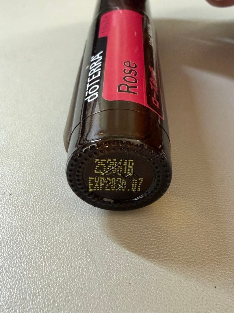 【新品未開封】dōTERRA ローズタッチ エッセンシャルオイル 10ml