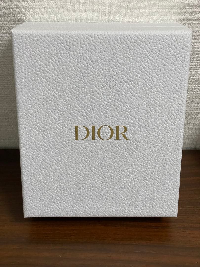 Dior ヘアミスト 40ml & ヘアブラシ セット(未使用新品)