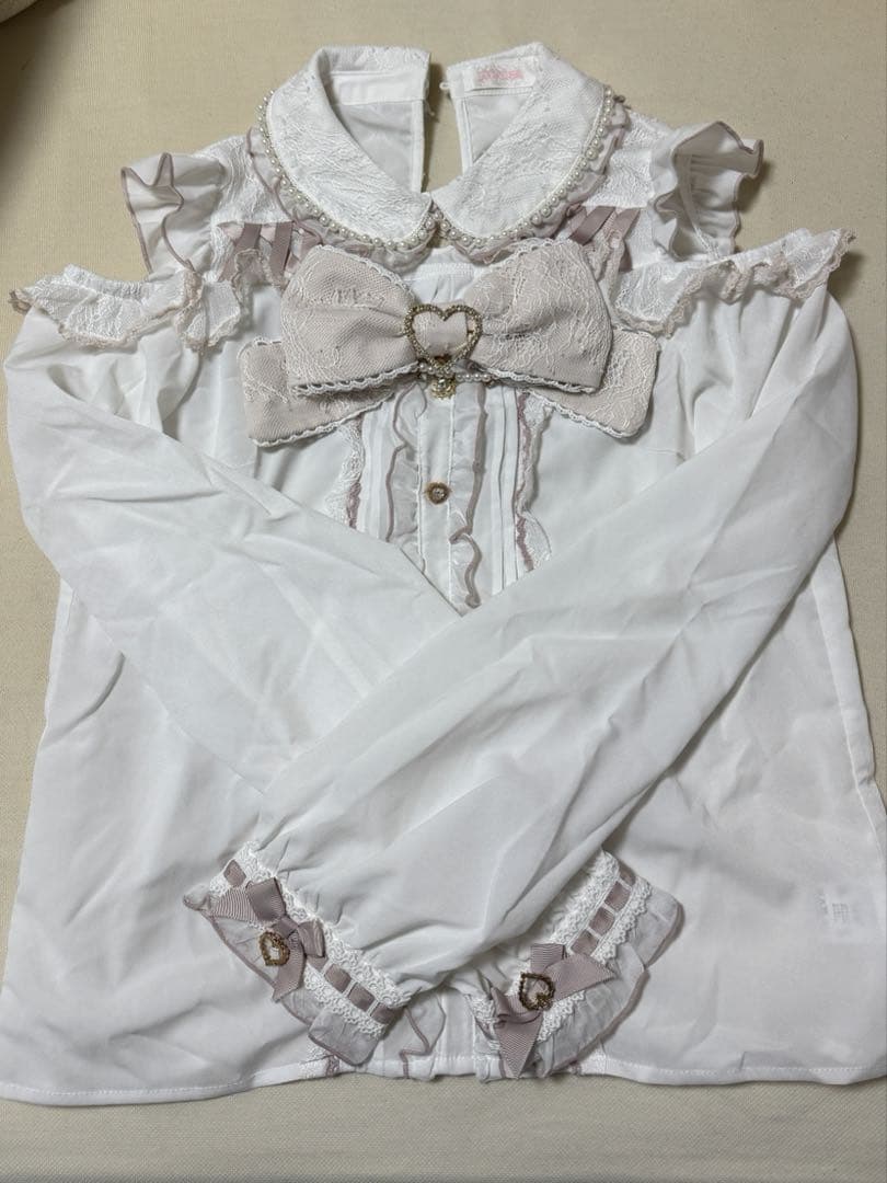 ♡LIZLISA♡BIGリボンオープンショルダーブラウス ♡