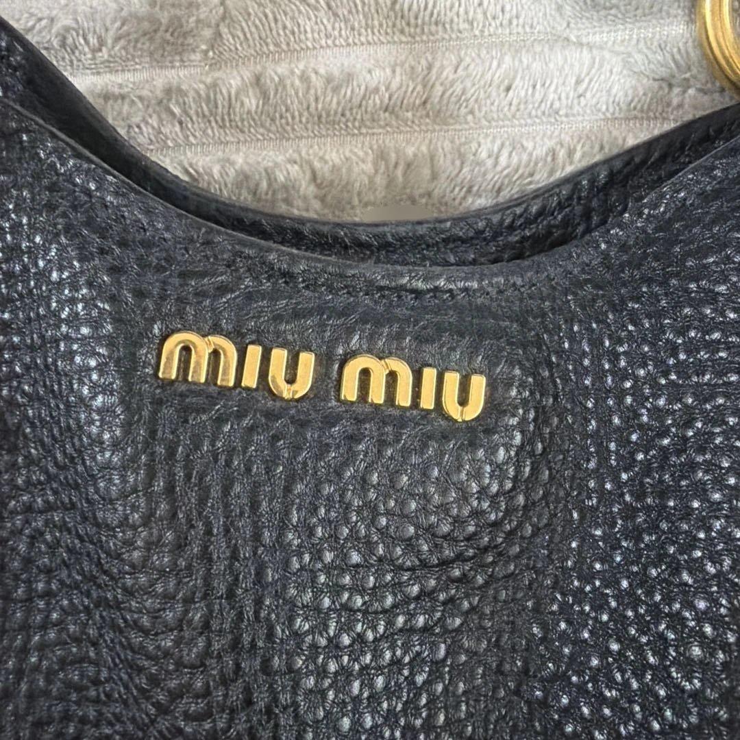 miumiu ヴィッテロダイノ　ショルダーバッグ　ハンドバッグ