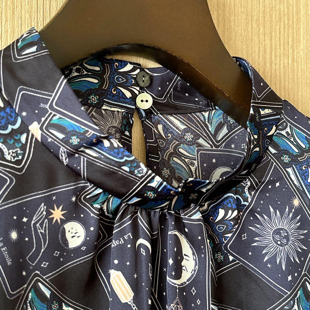 【1331】新品　アナイ　タロットプリントスタンド ブラウス　濃紺　38