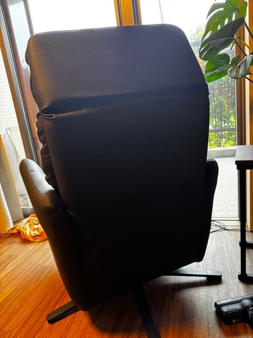 美品　ニトリ 電動リクライニングパーソナルチェア(2モーター LE01 BK)