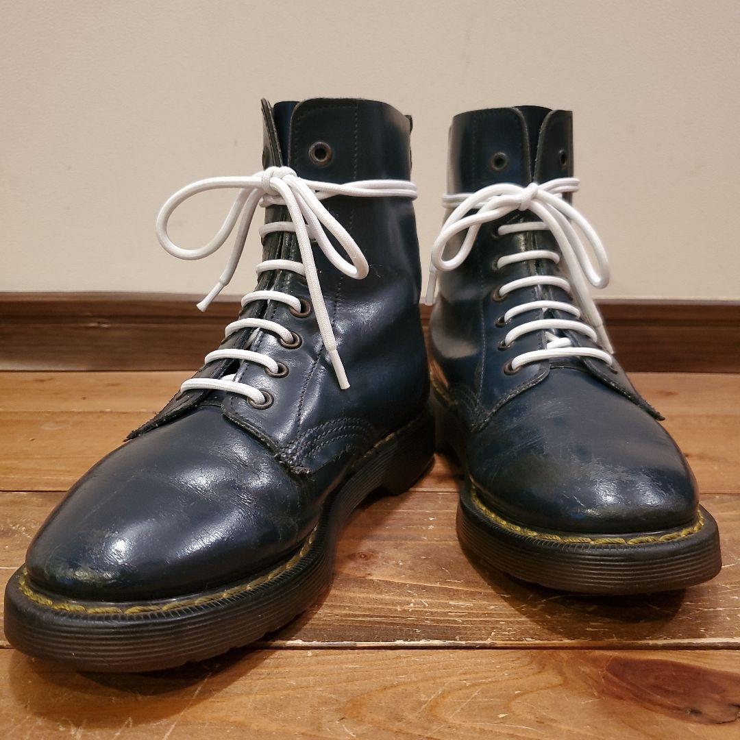 【ホワイト社×ネイビー】英国製 ドクターマーチン 8ホール UK4