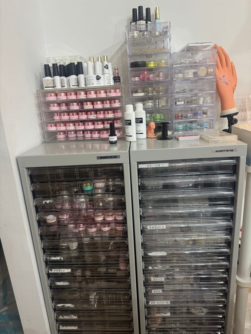 【りこ】業務用ネイル一式　ネイルサロン開業セット　新品多数有　ダンボール多