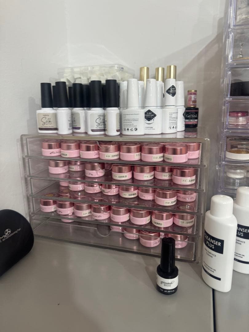 【りこ】業務用ネイル一式　ネイルサロン開業セット　新品多数有　ダンボール多