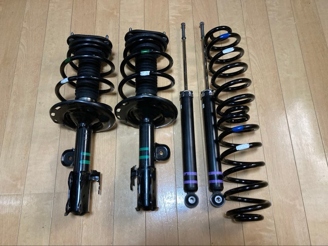 ★美品★トヨタ 20 アルファード ヴェルファイア 純正 サスキット　ストラット