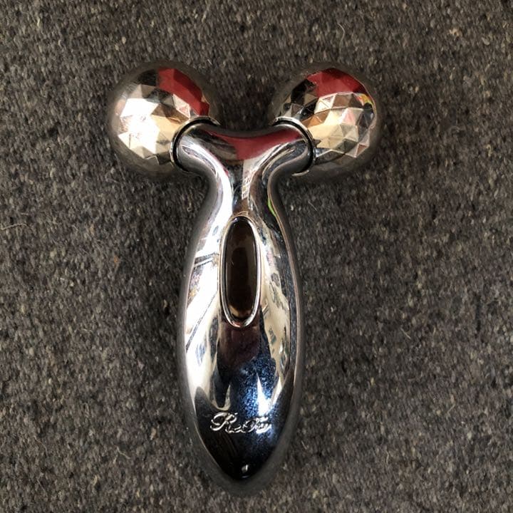 ReFa リファカラット 美顔ローラー 【赤字覚悟の値下げしました！】