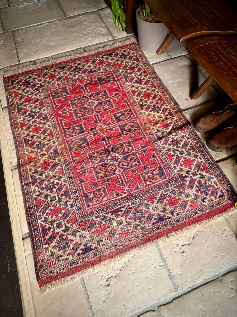 トライバルラグ　ヴィンテージラグ　コーカサスラグ　クルド族　プリミティブアート