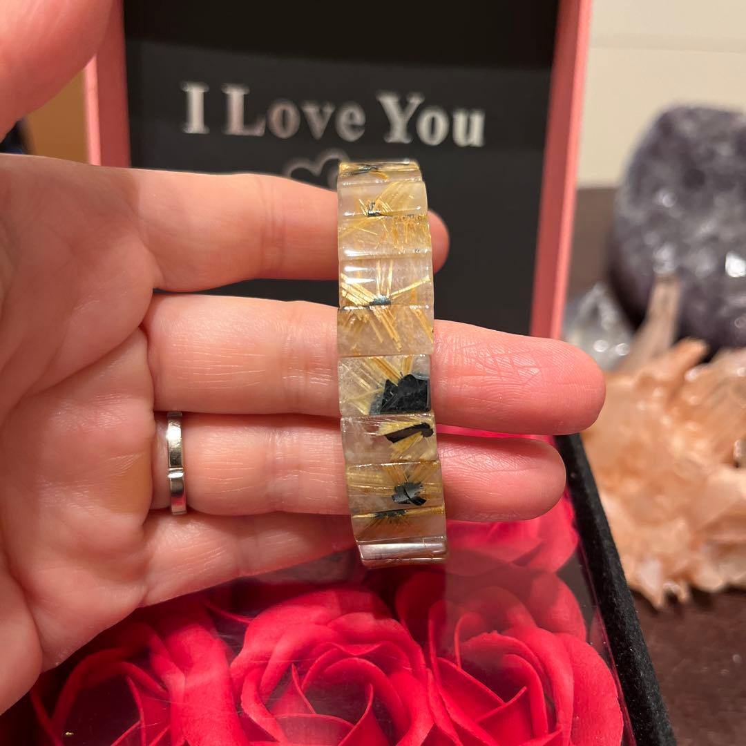 お値下げ！天然石ブレスレットタイチンルチルクォーツバングル　太陽放射ルチル