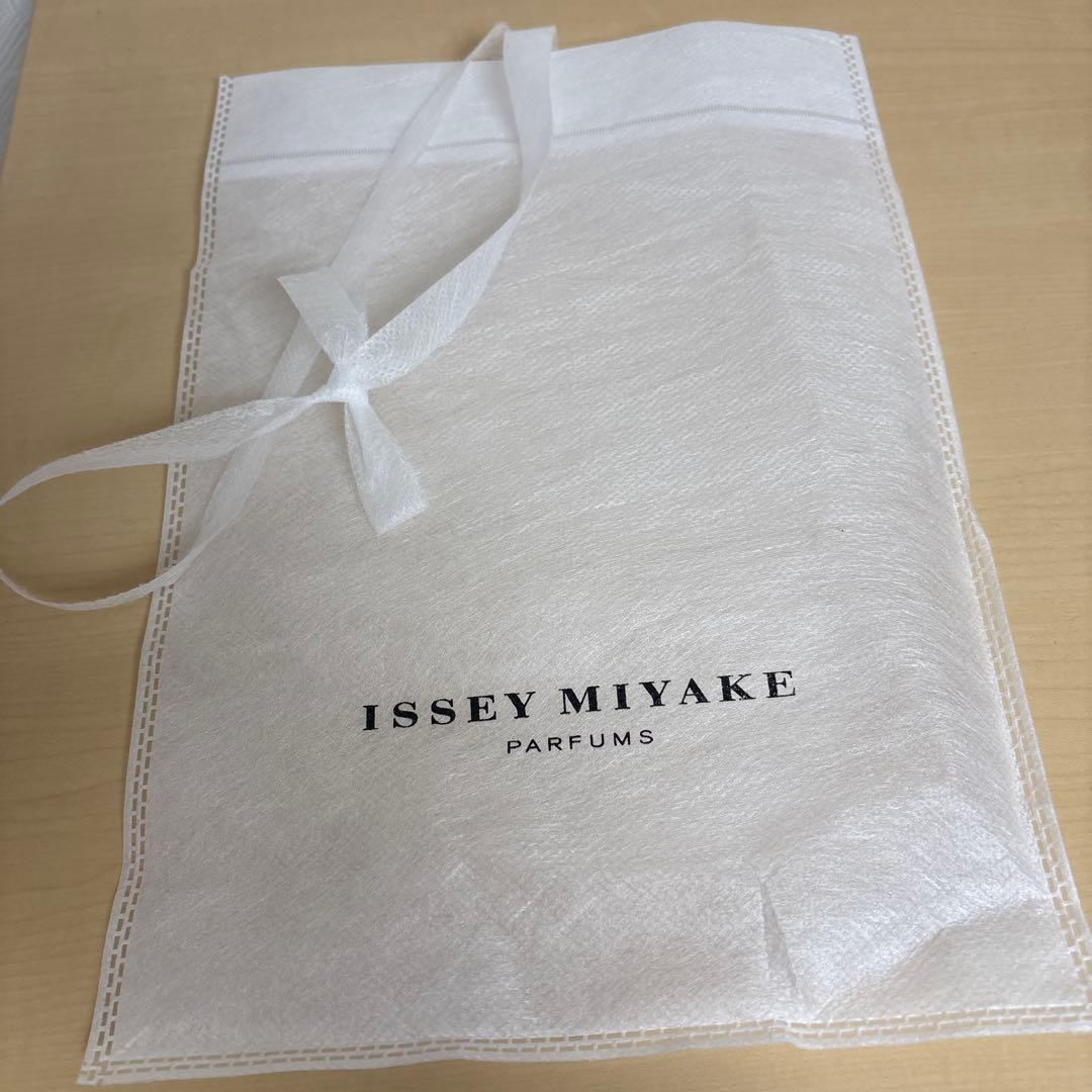 ロー ドゥ イッセイ ソーラー バイオレット インテンス 100ml