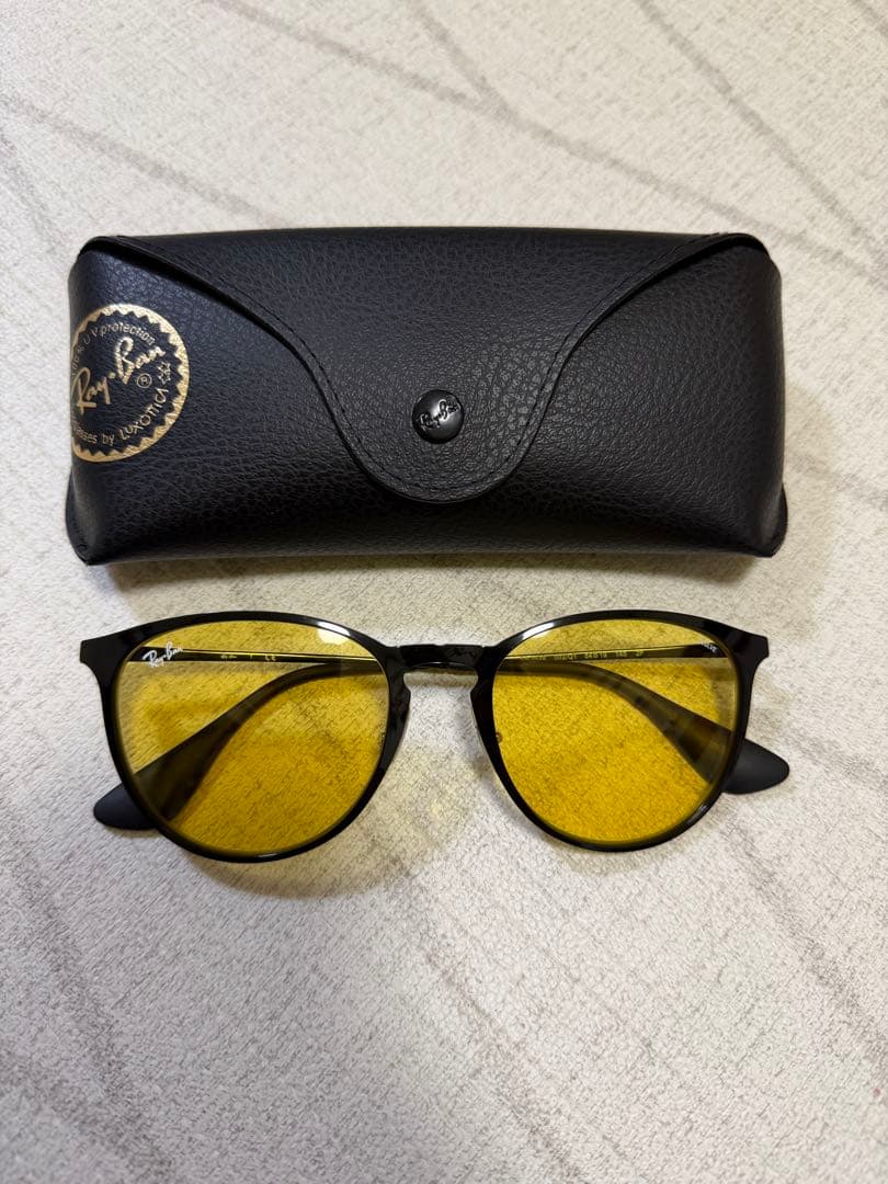 Rayban erika RB3539 002/Q1 調光 イエロー