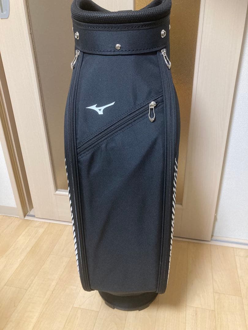 新品未使用　軽量キャディバッグ ミズノ　9.0型 ブラック×ホワイト