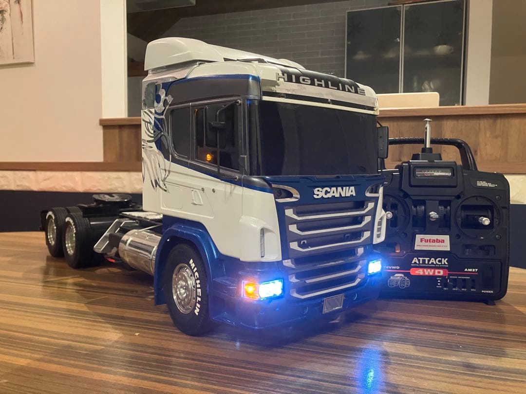 タミヤ 1/14フォードエアロマックス→スカニアスワップ