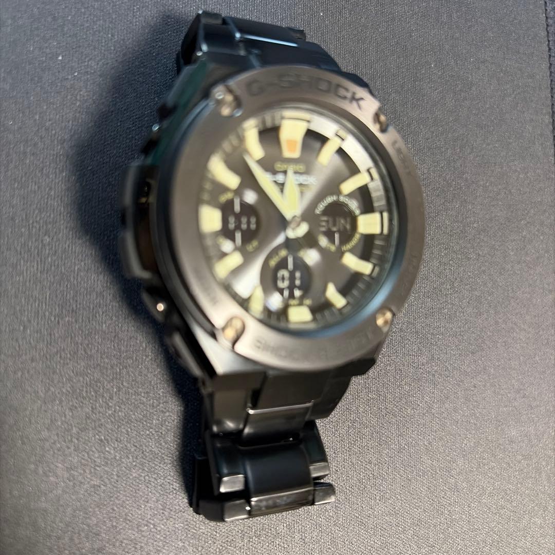 G-SHOCK ソーラー電波腕時計