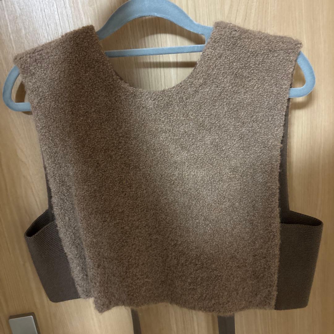 数回着用美品 24AW HYKE SWEATER CROPPED VEST