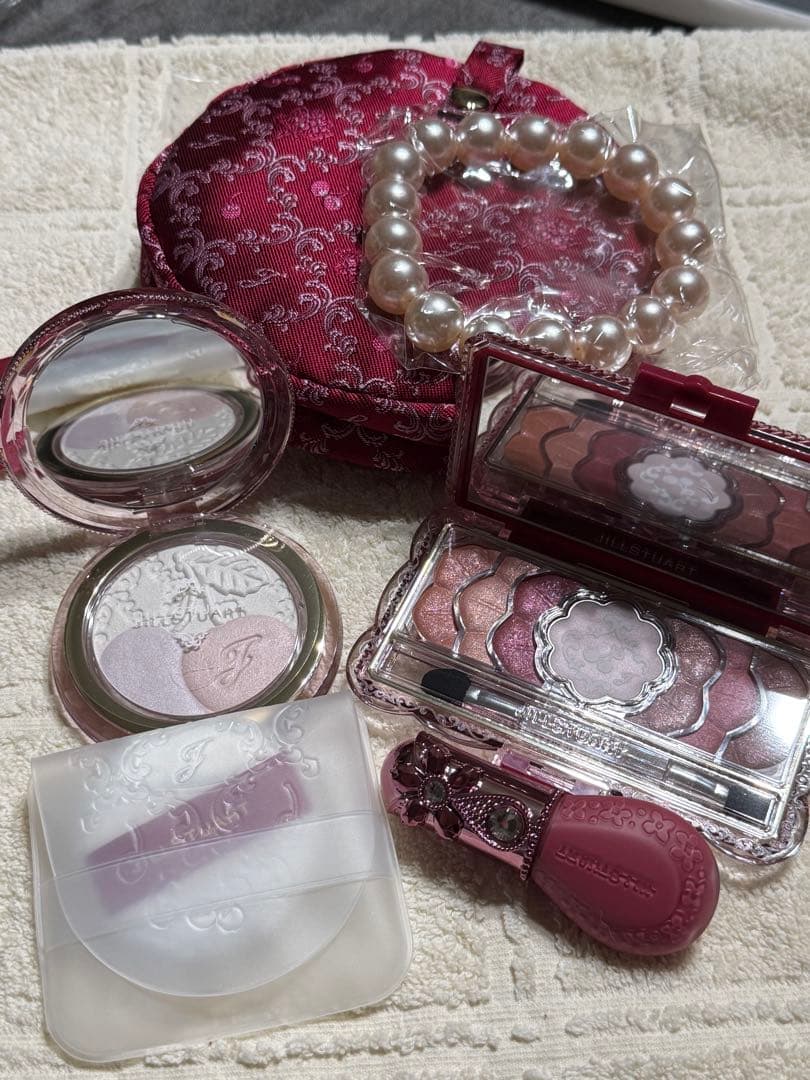 ジルスチュアート　ミッドナイトチェリー コレクション