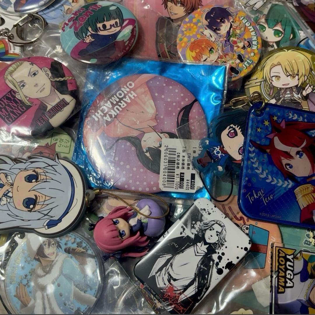 ⑦ アニメグッズ ノンジャンル 缶バッジ 小物類 400点 大量まとめ売り