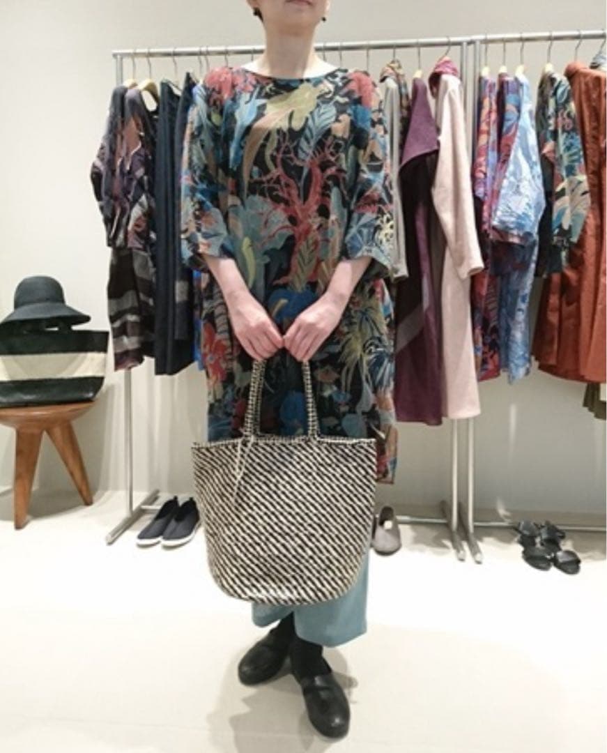 ヨーガンレール　ロングワンピース　動物　葉っぱ　民族　ワニ