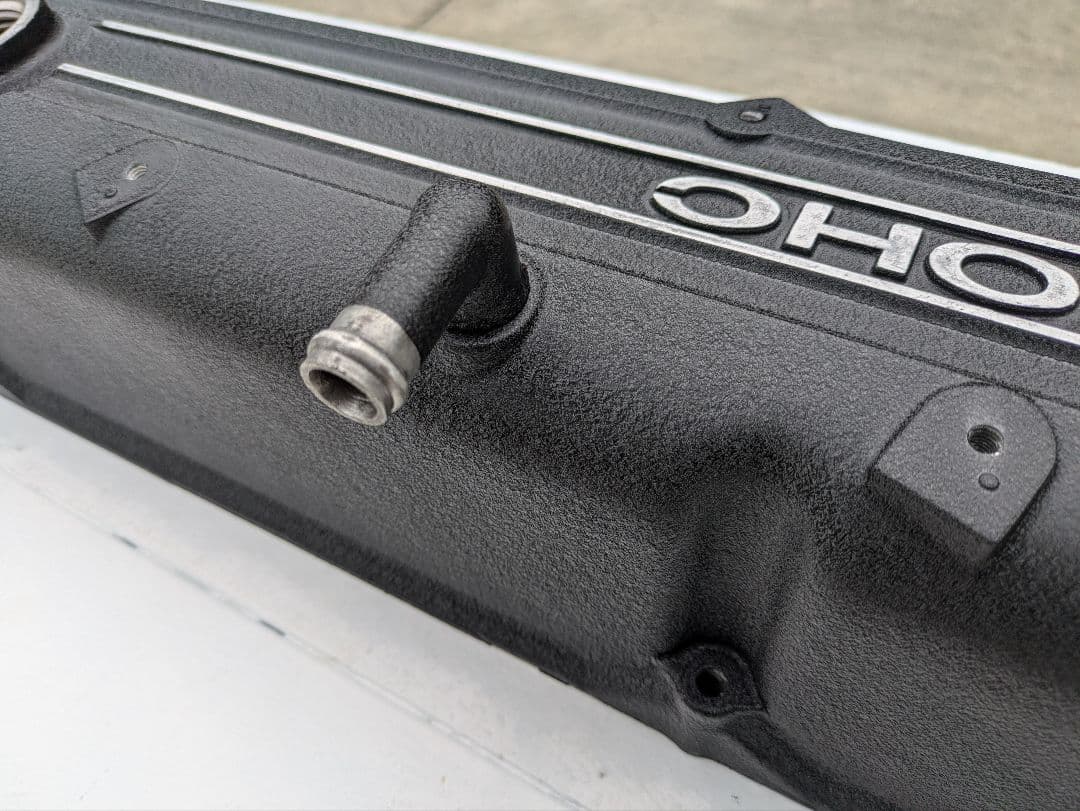 日産　NISSAN OHC L型エンジン　L6タペットカバー　結晶塗装　美品