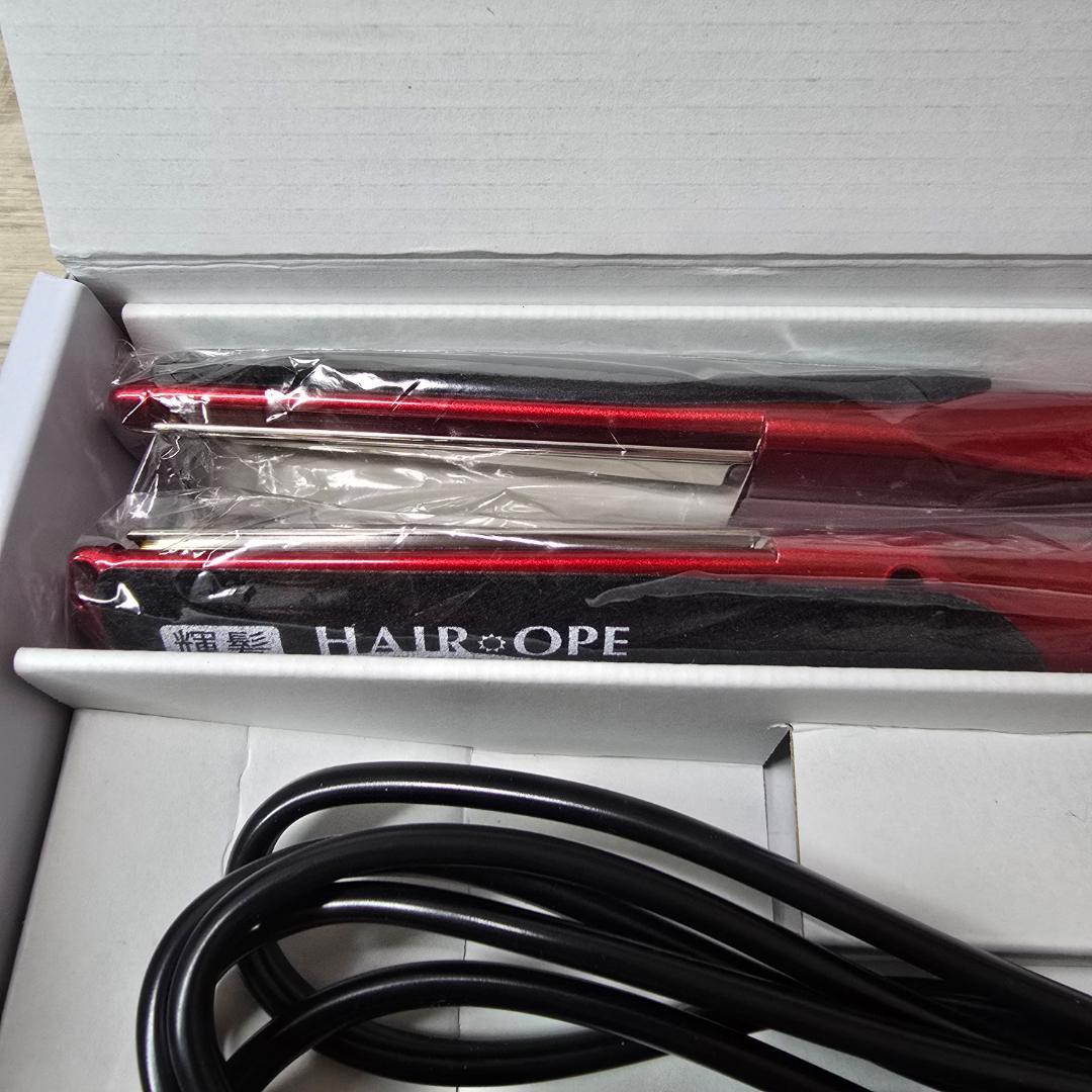 #サニープレイス 新品未使用11月購入　MGプラチナ輝髪アイロン赤